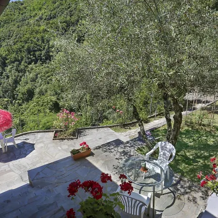 Castagneto By Interhome * Loppeglia