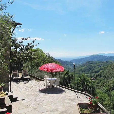 Castagneto By Interhome